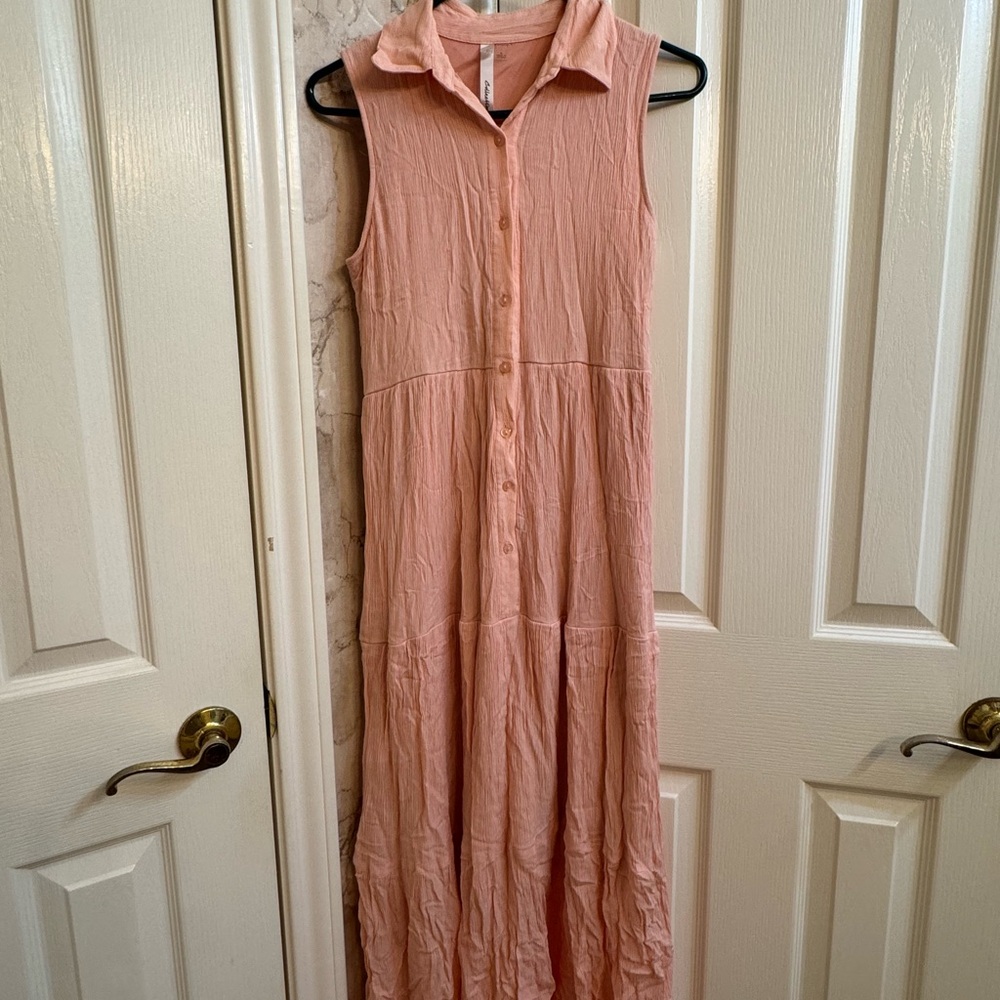 Collection B Sleeveless Button-Front Maxi Dress in Peach